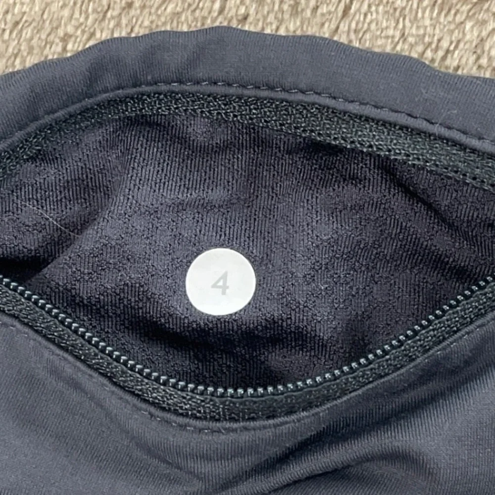 Lululemon Athletica Resolution Skort Lined Womens‎ 4 Grey Coal Vapor Dye EUC